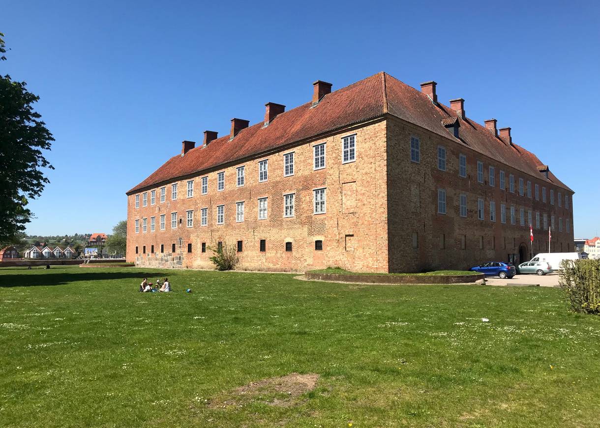 Schloss Sønderborg bei Sonnenschein