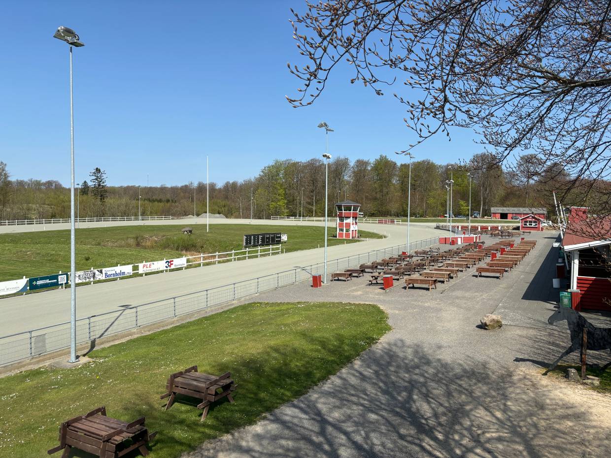 Blick auf die Trabrennbahn