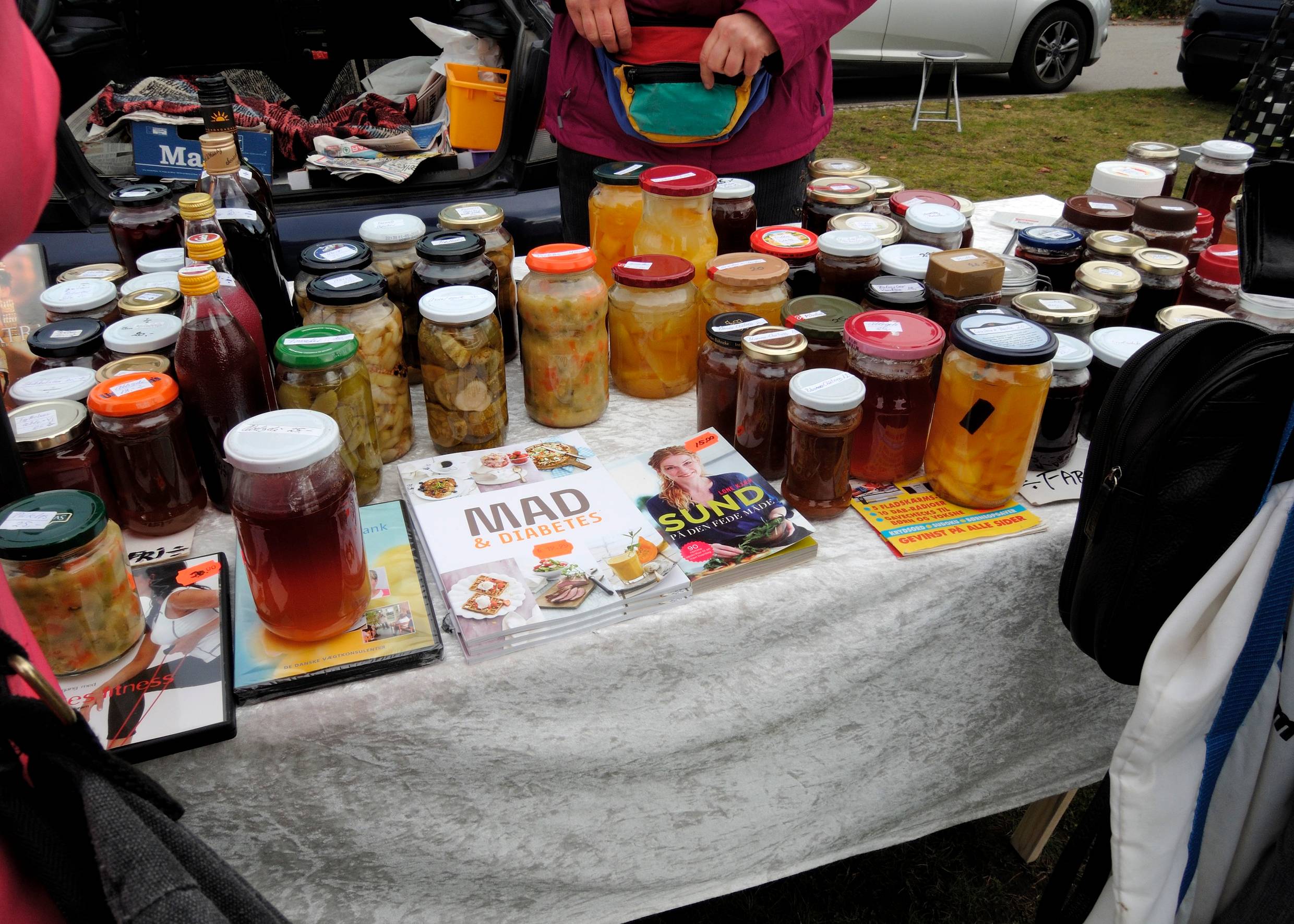 Hausgemachte Marmeldan auf dem Flohmarkt