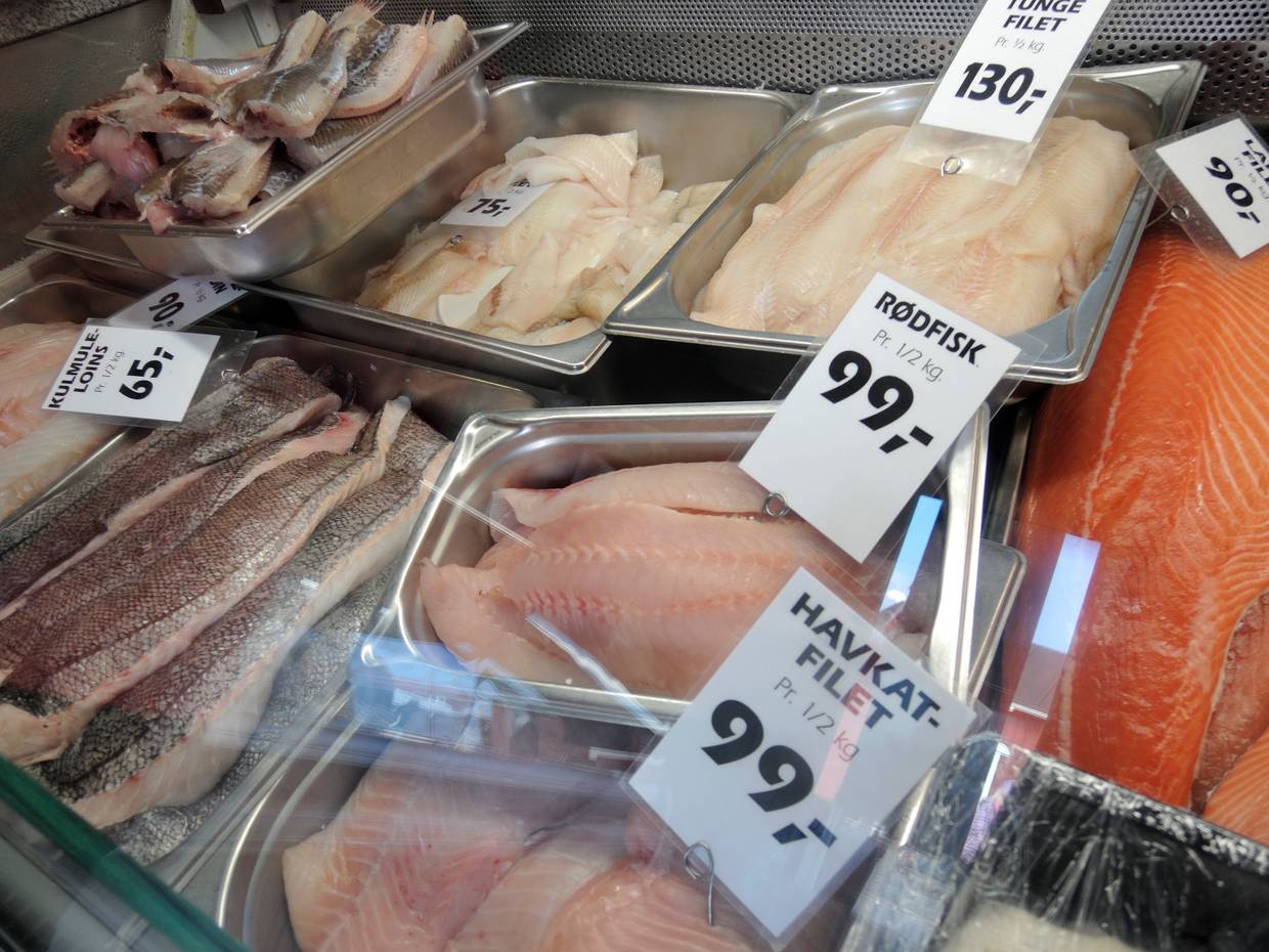 Frischer Fisch im Kühltresen