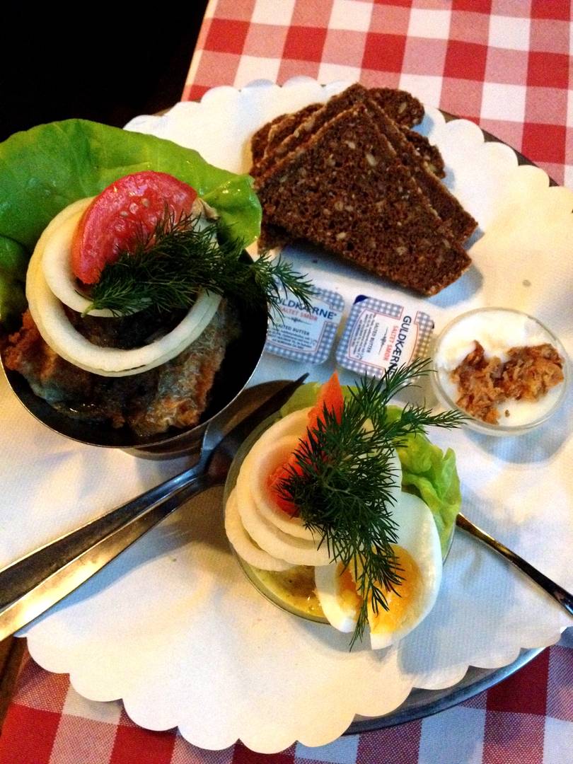 Belegtes Brot mit Hering