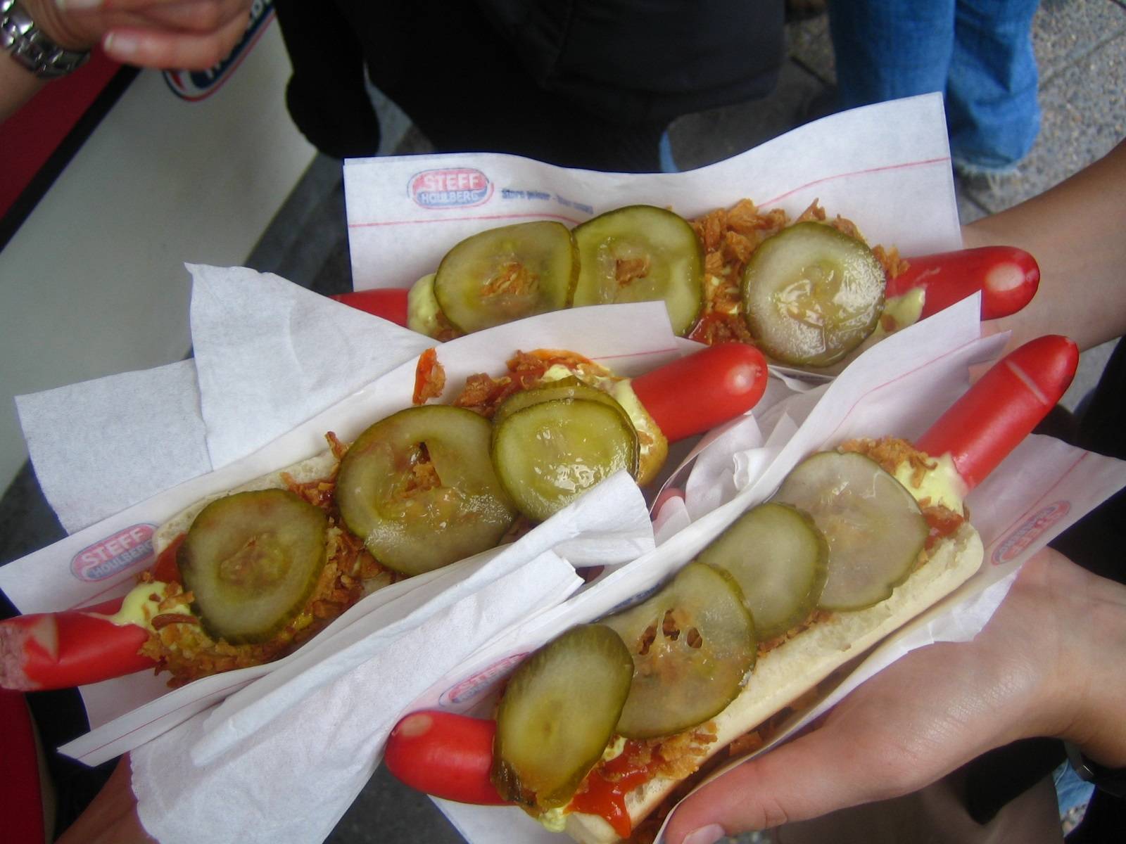 Drei dänische Hot Dogs