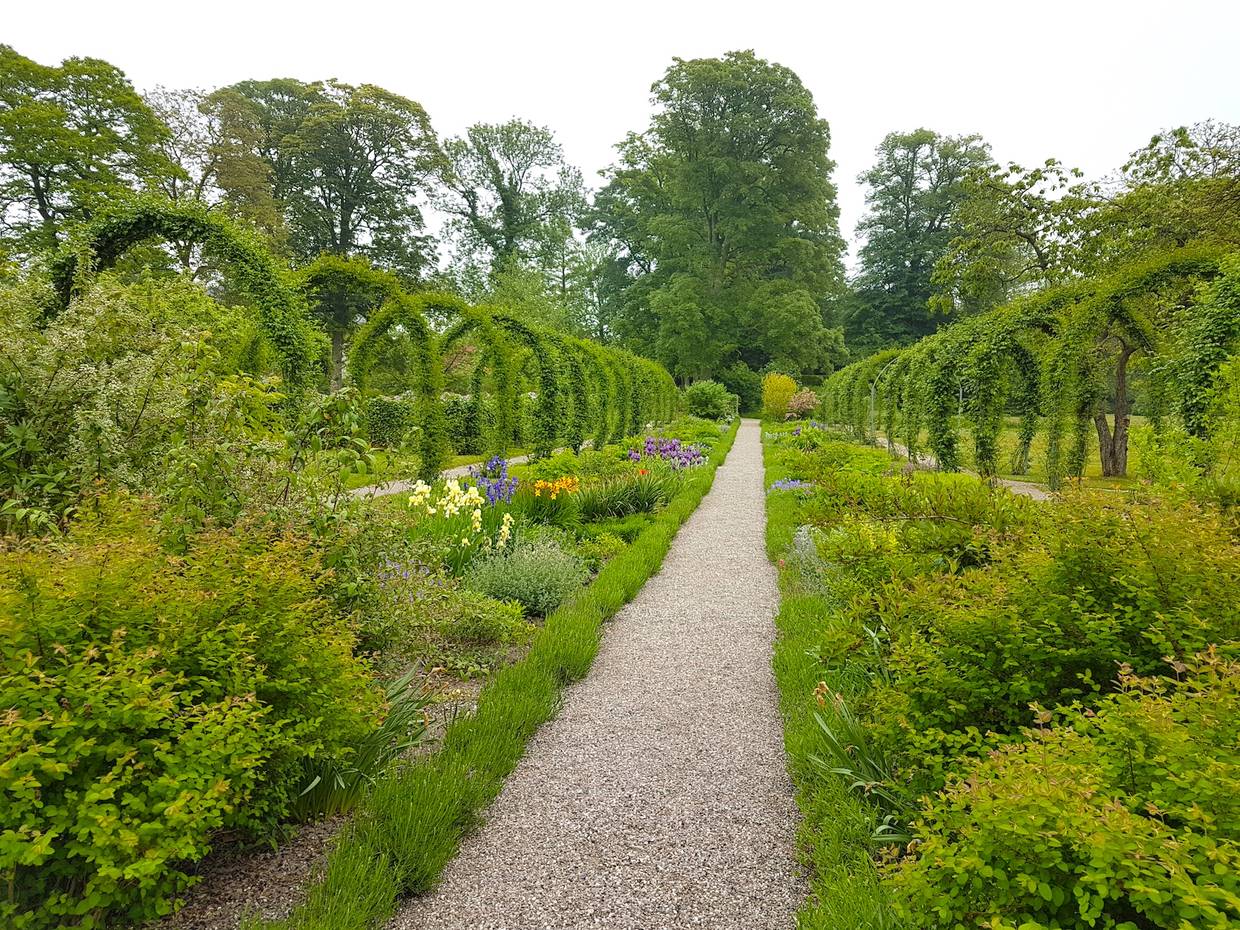 Blumenbeete im Schlosspark