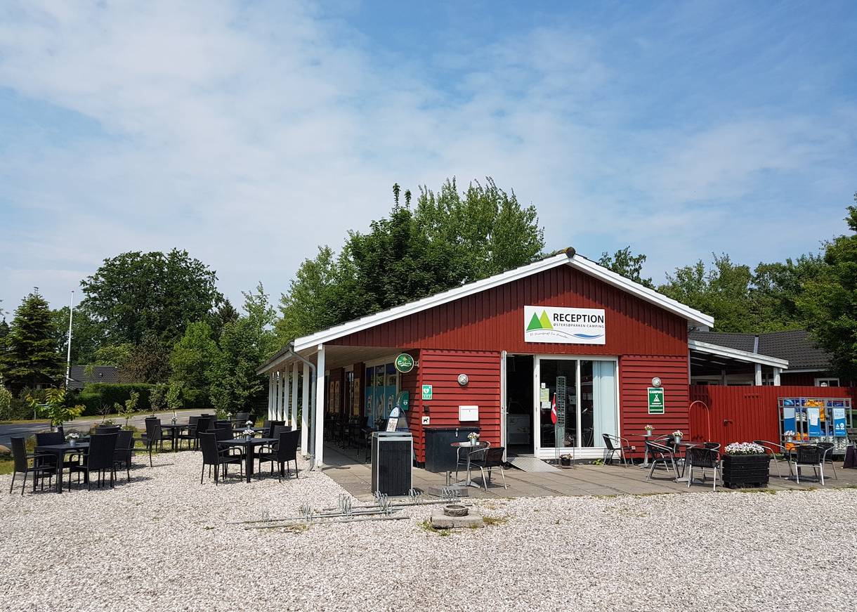 Rezeption und Bistro am Campingplatz