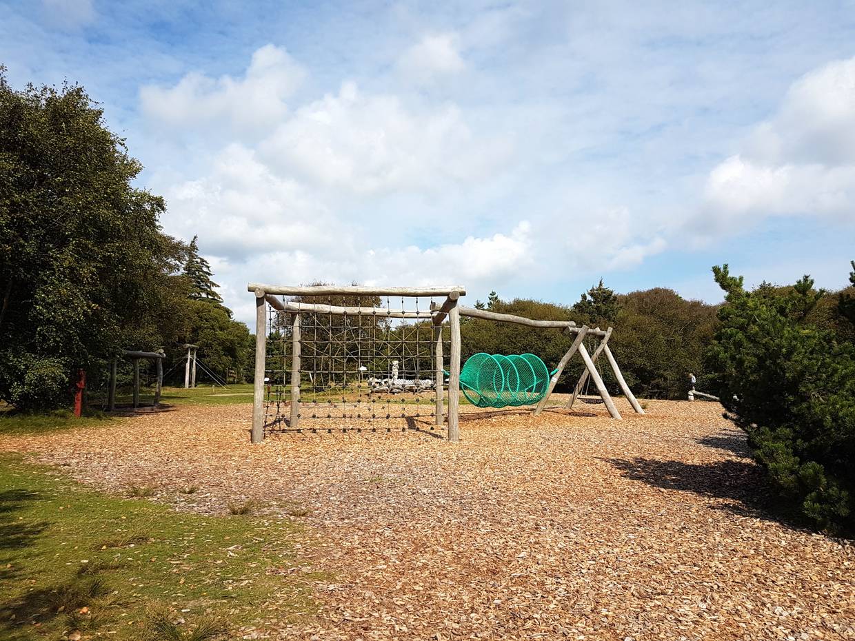 Klettergerüste auf dem Waldspielplatz