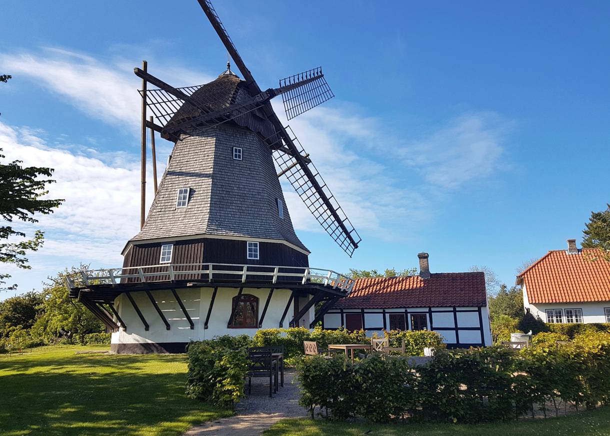 Holländerwindmühle mit einer Galerie