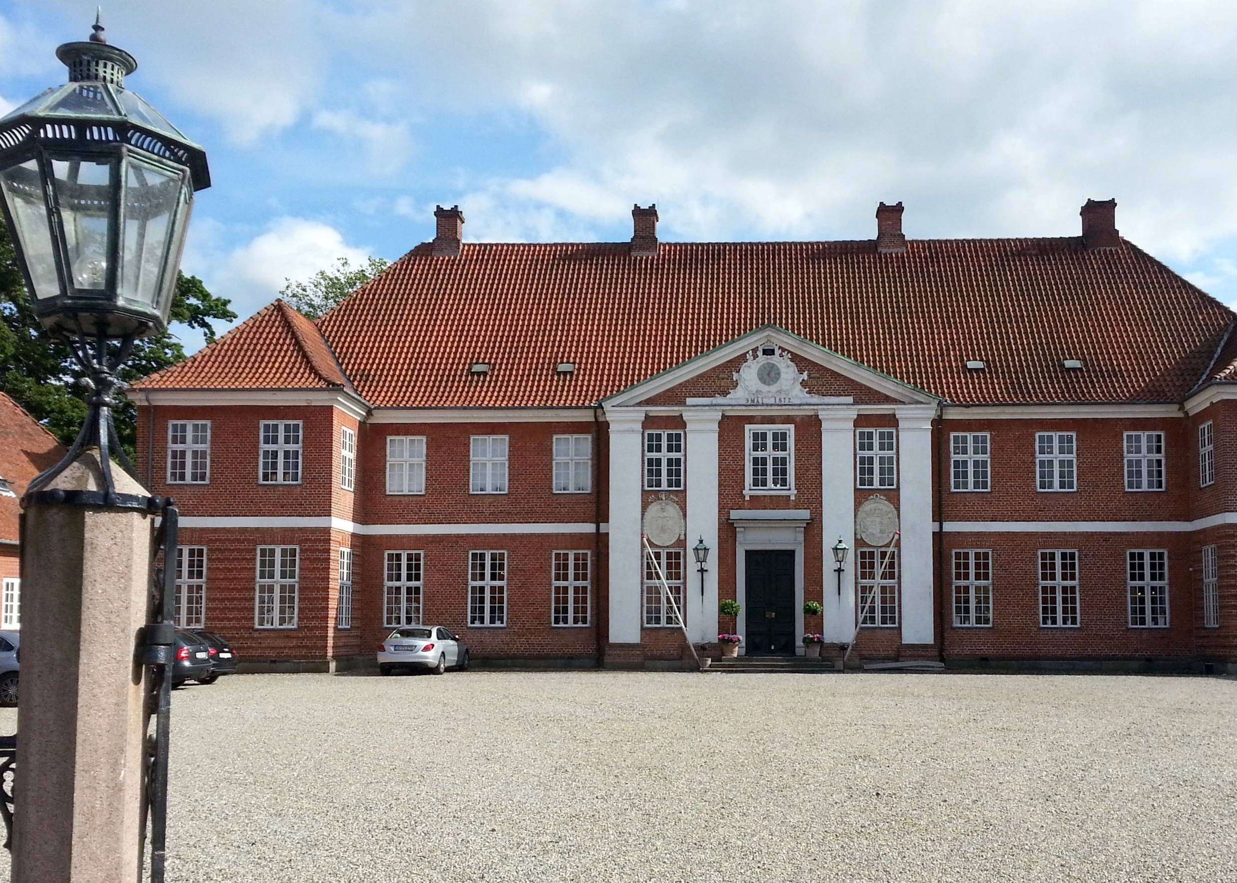 Der Eingang vom Hotel Hindsgavl Slot