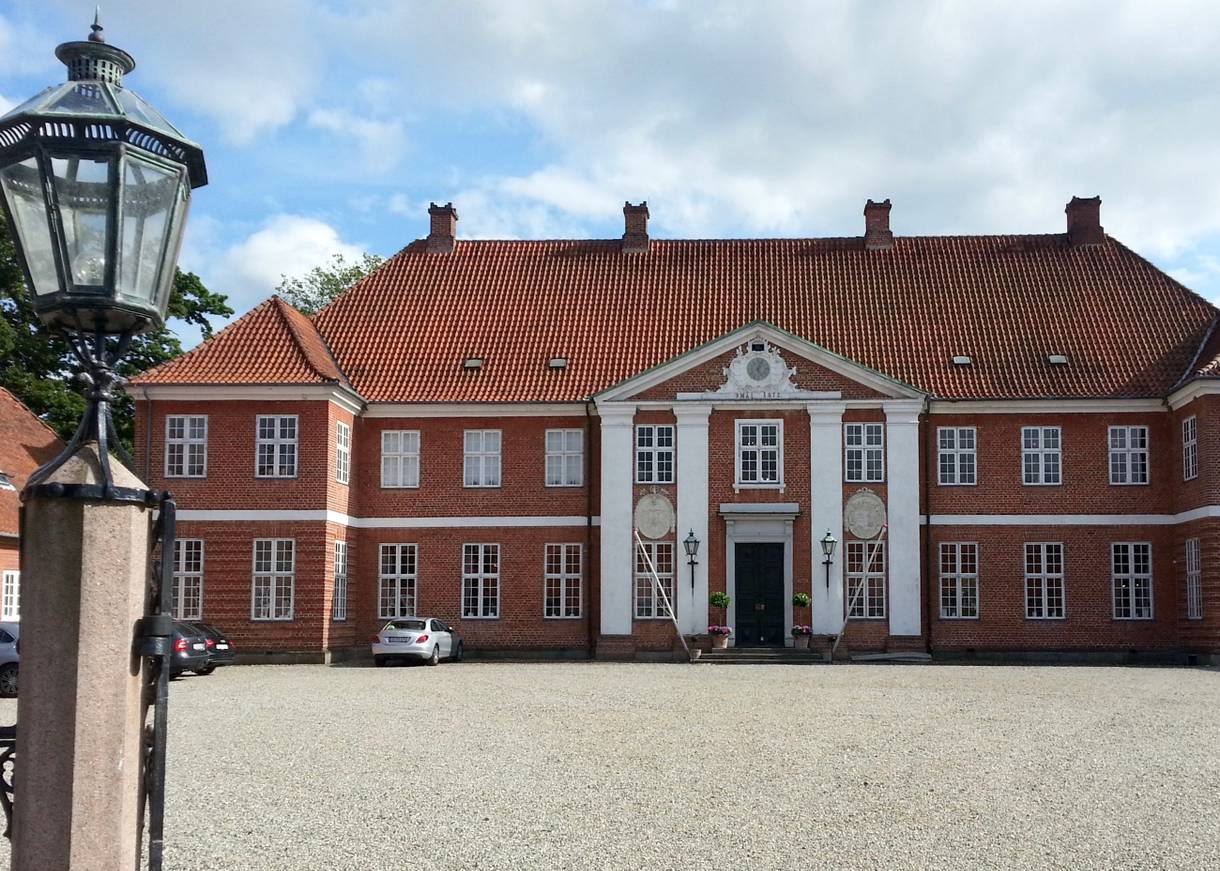 Der Eingang vom Hotel Hindsgavl Slot