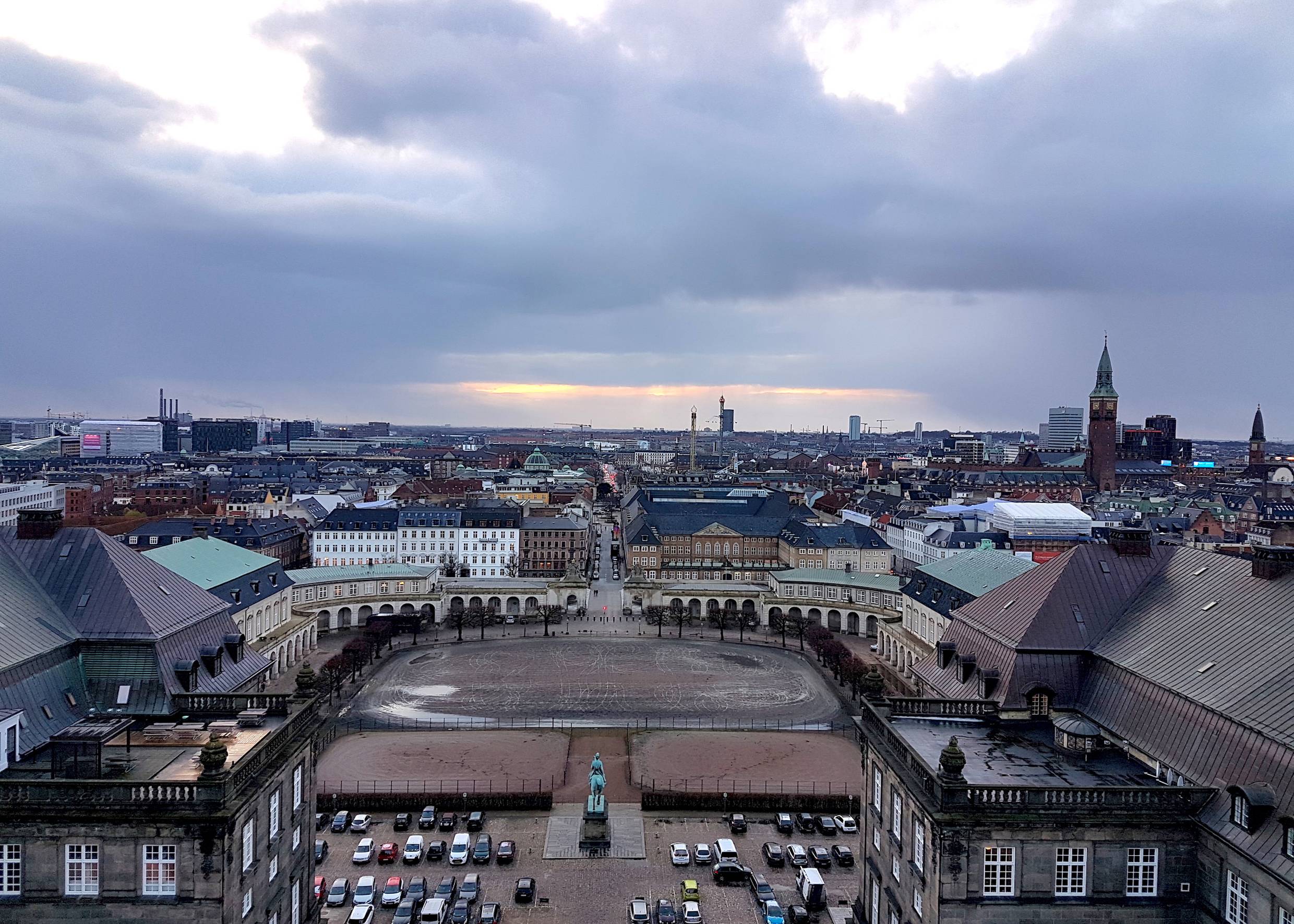 Herbstliche Aussicht vom Turm der Christiansborg