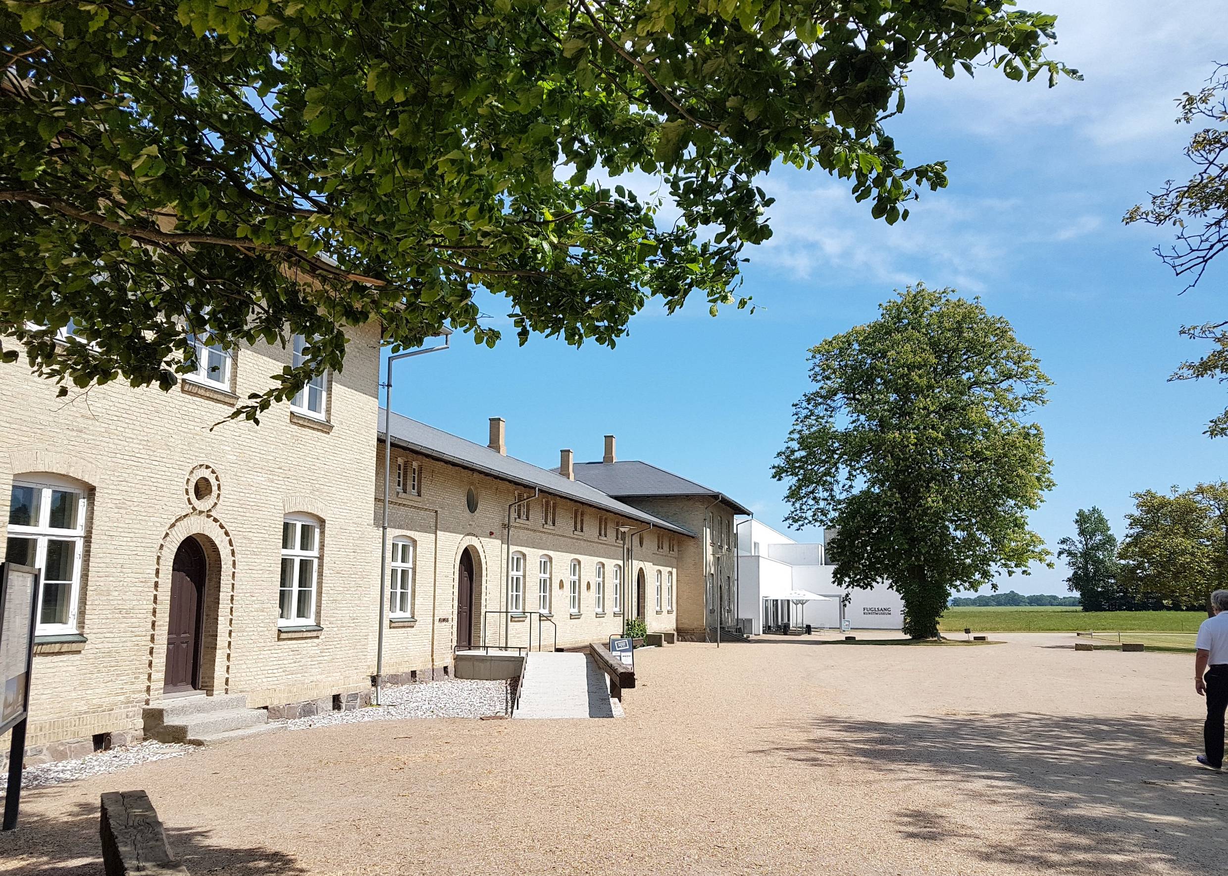 Renoviertes Backsteingebäude mit einer Konzerthalle