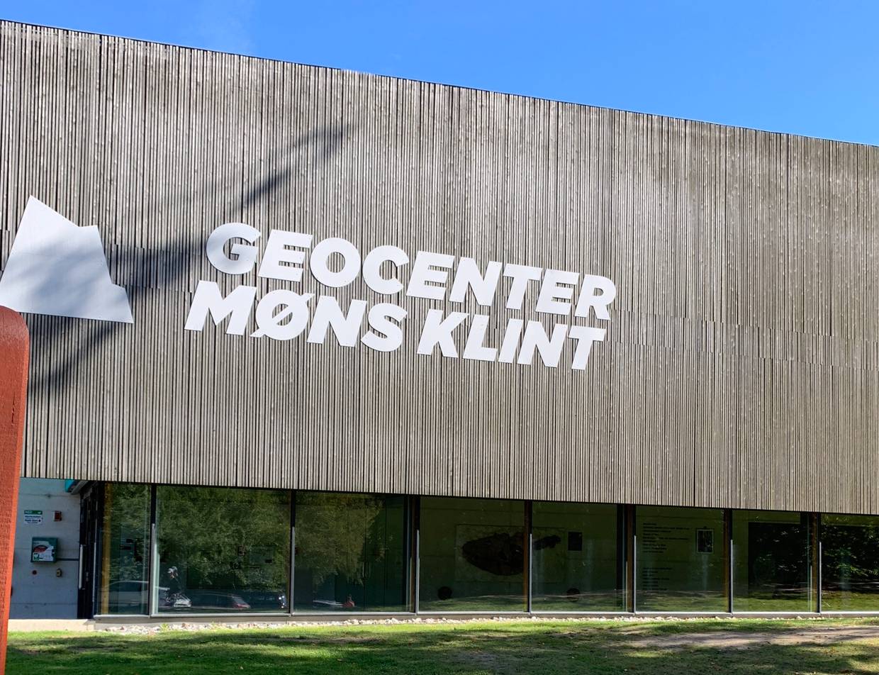 Front eines Museums