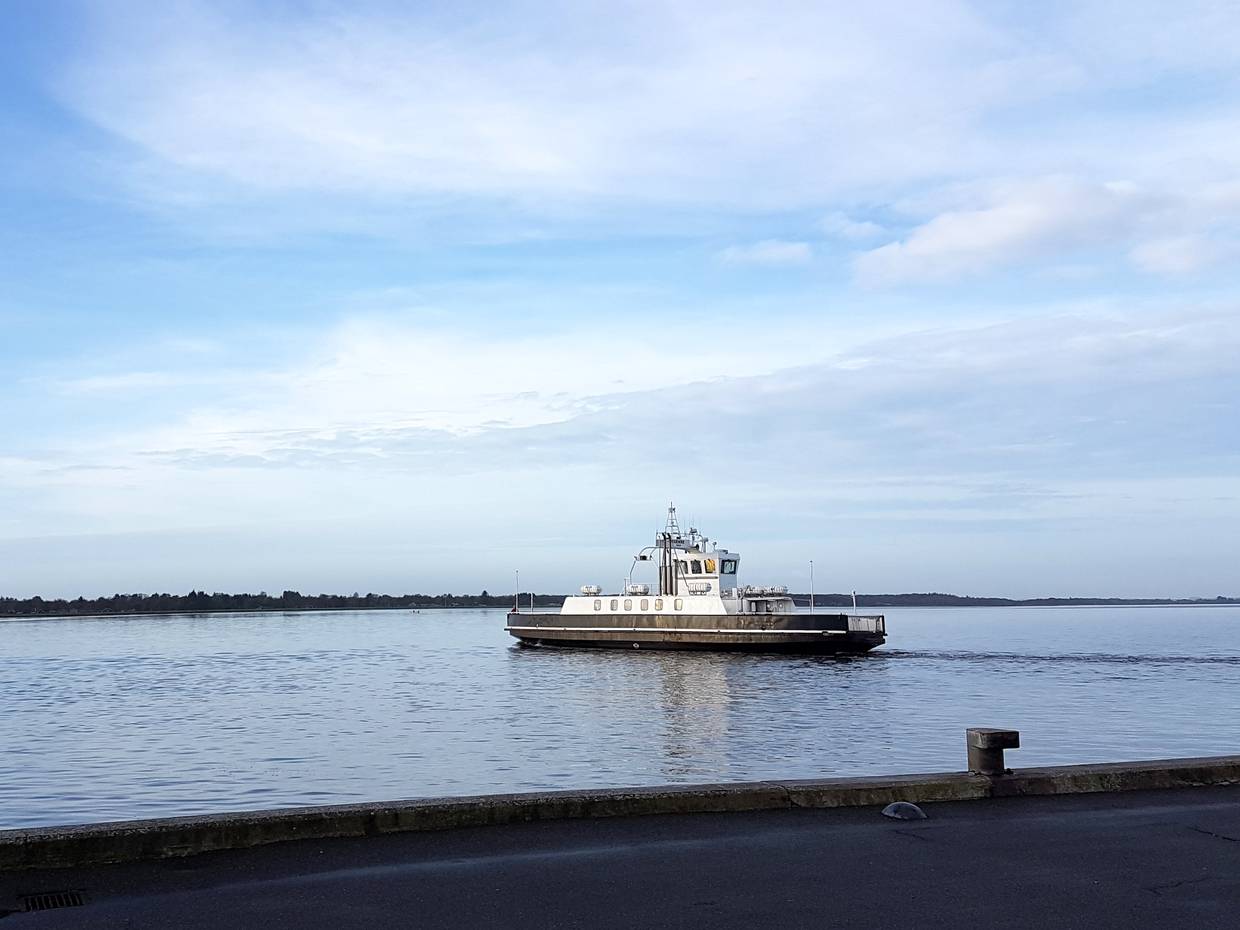 Fähre setzt über den Limfjord