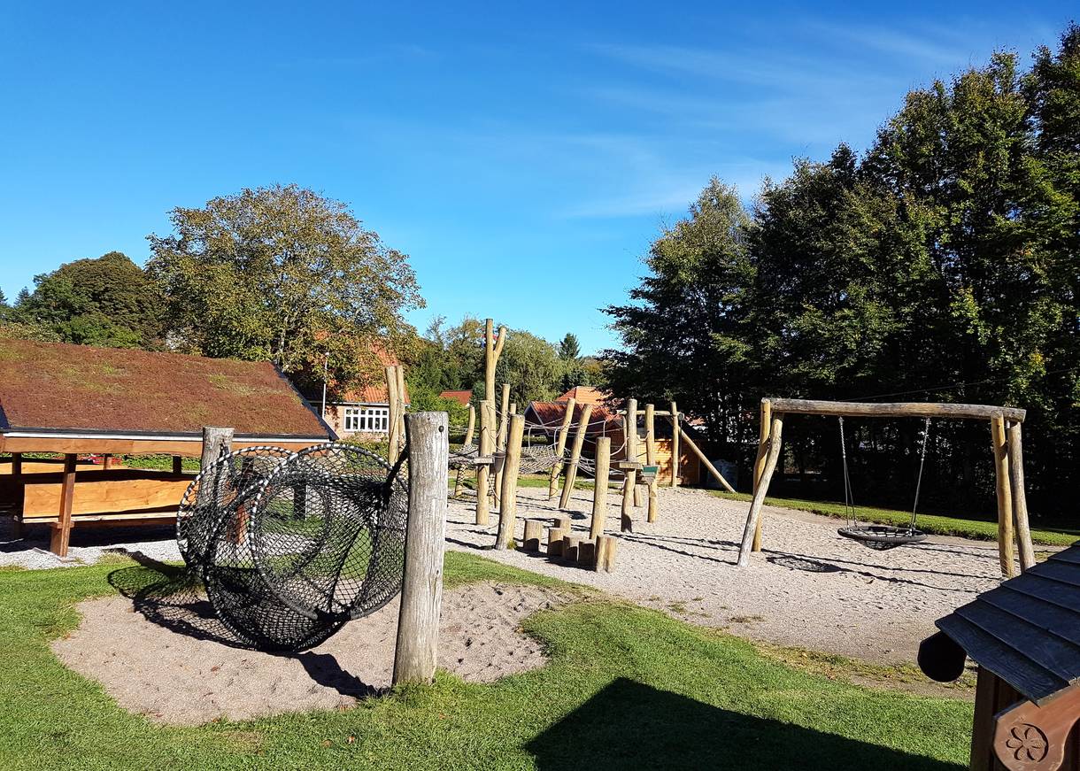Spielplatz am Waldrand