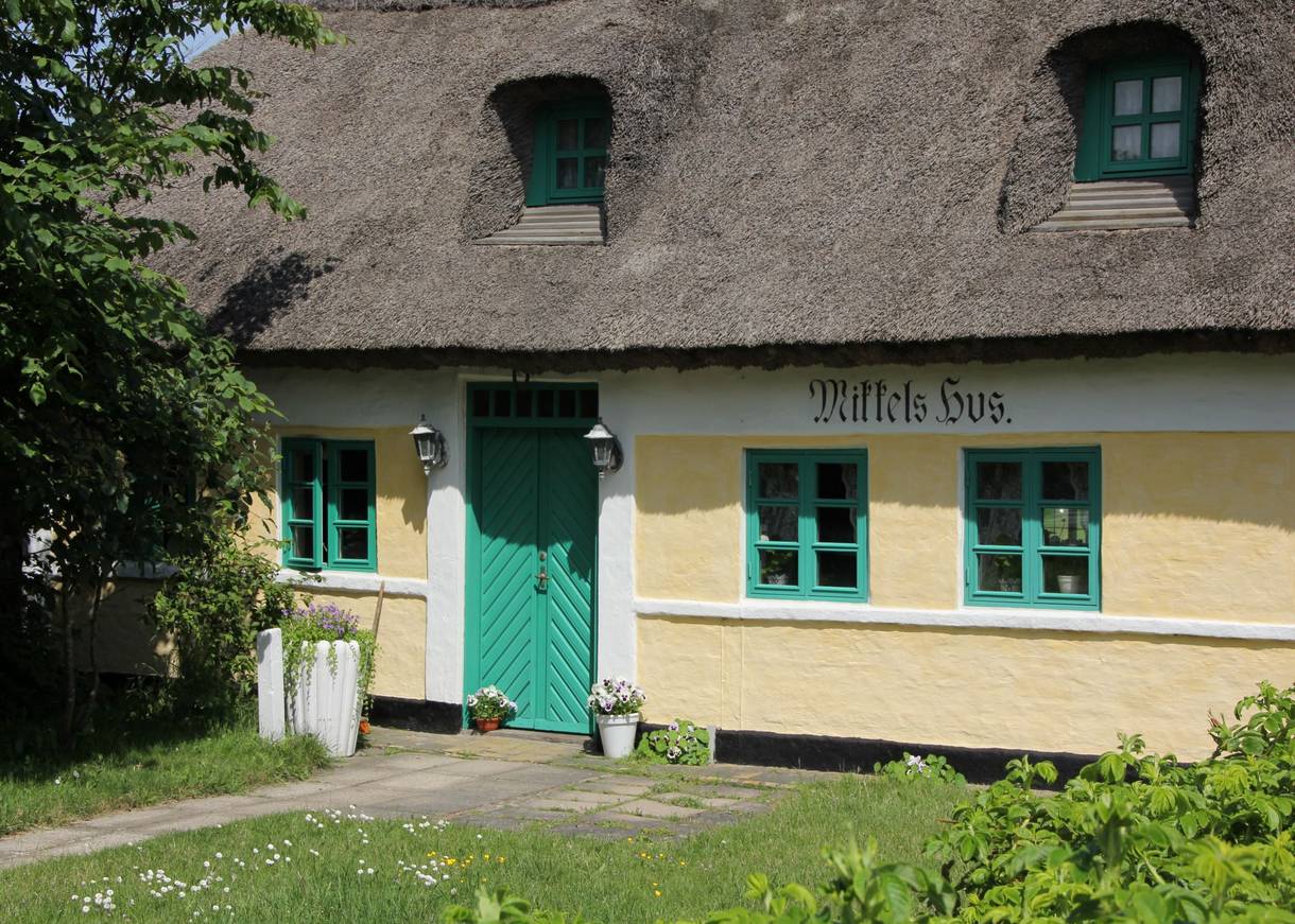 Fischerkate mit Reetdach