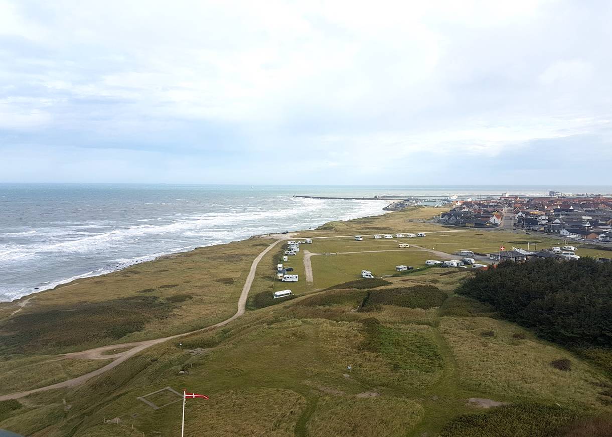 Aussicht vom Leuchtturm auf Hirtshals und den Hafen
