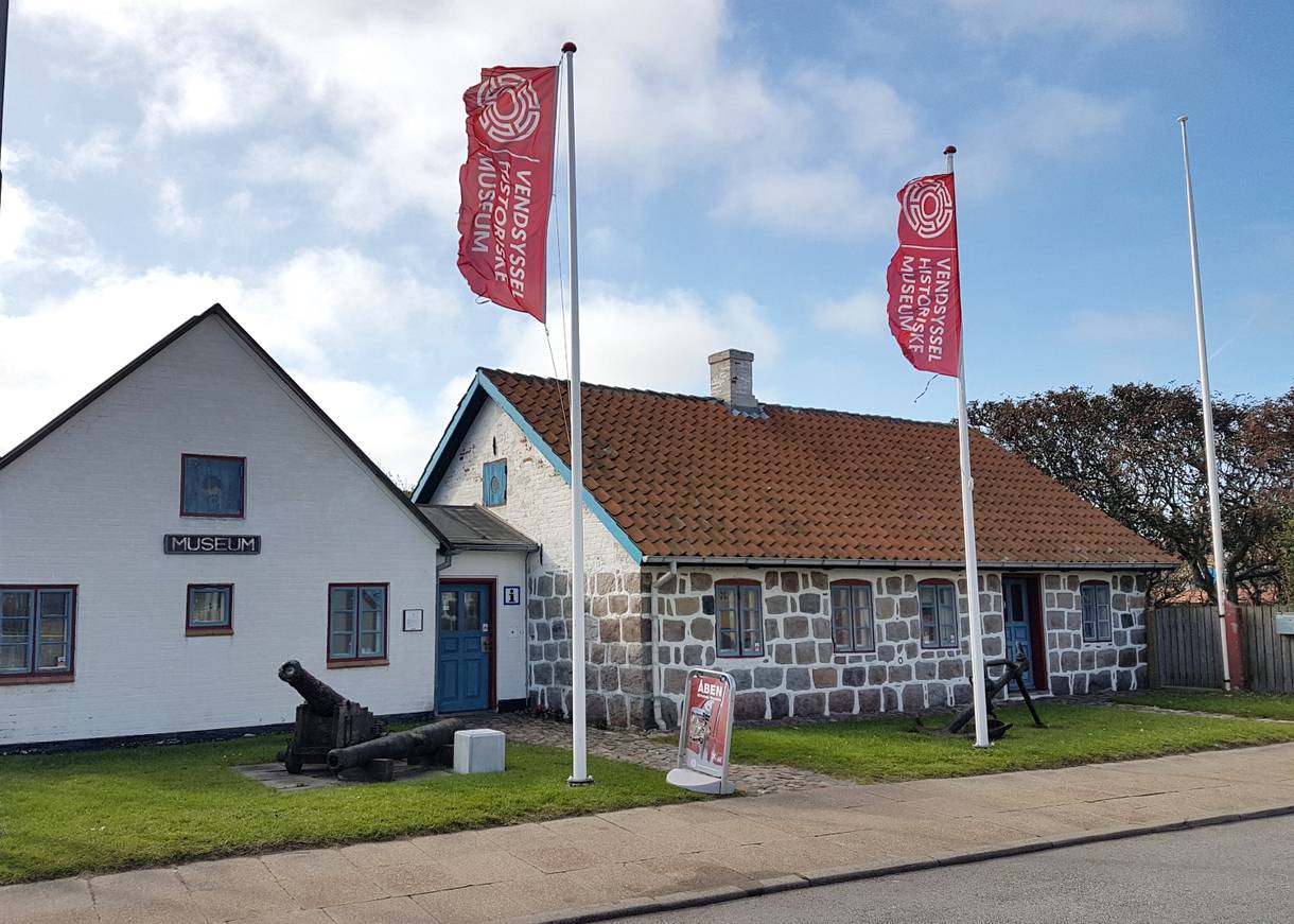 Kleines Fischerhaus mit Anbau, das als Museum genutzt wird