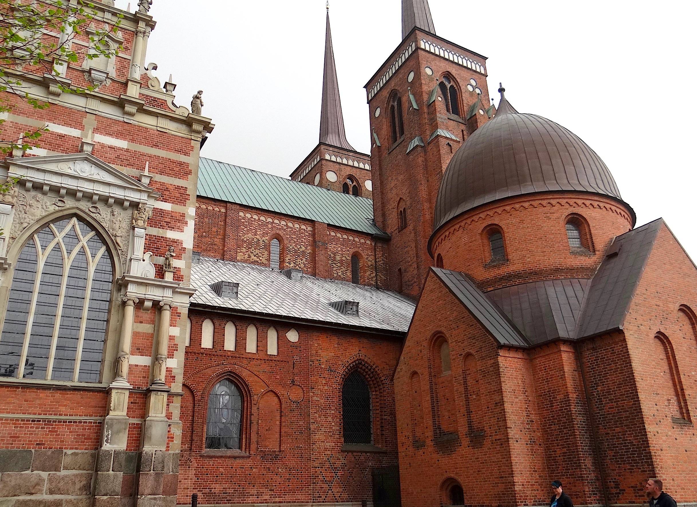 Seitenansicht des Doms
