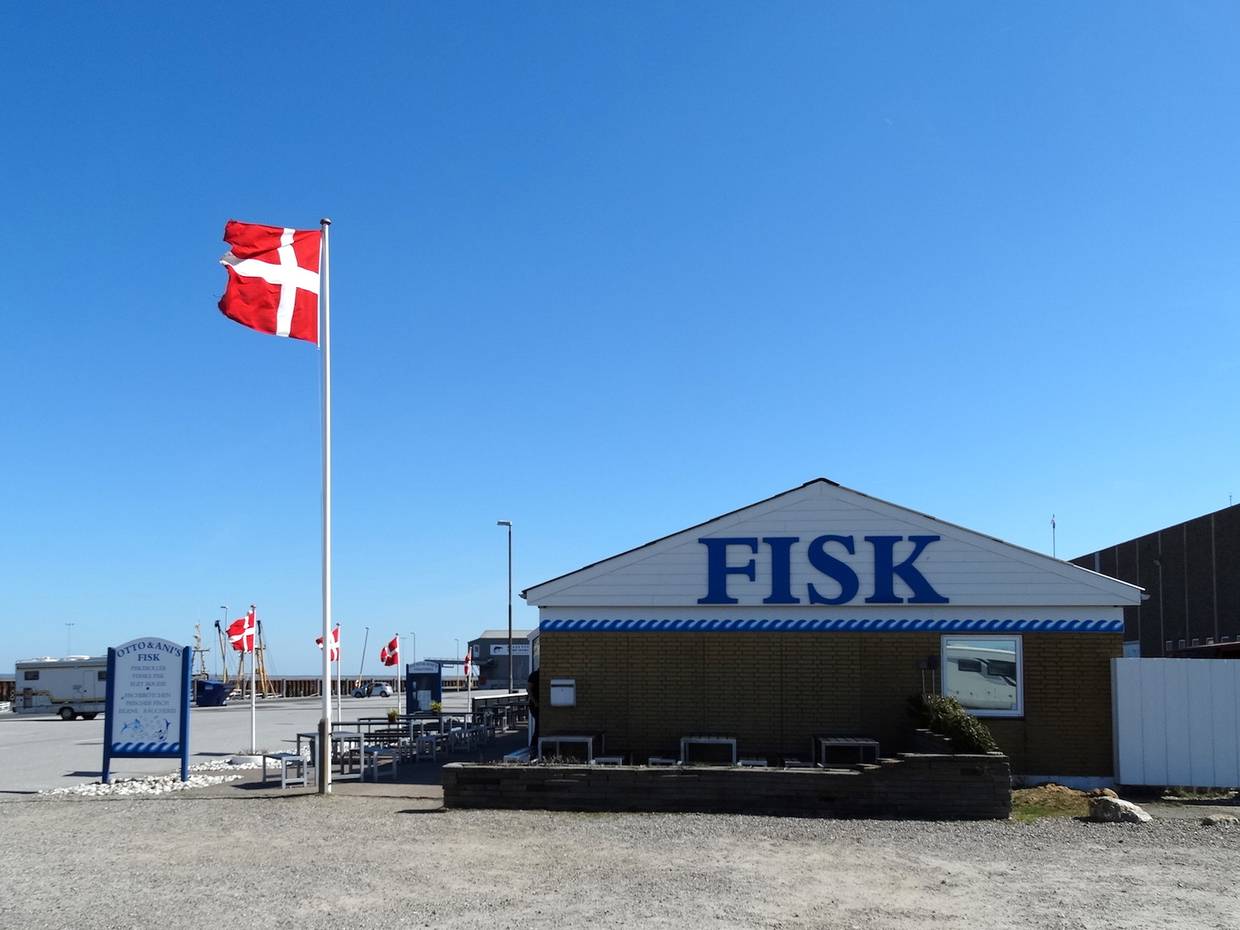 Fischgeschäft am Hafen