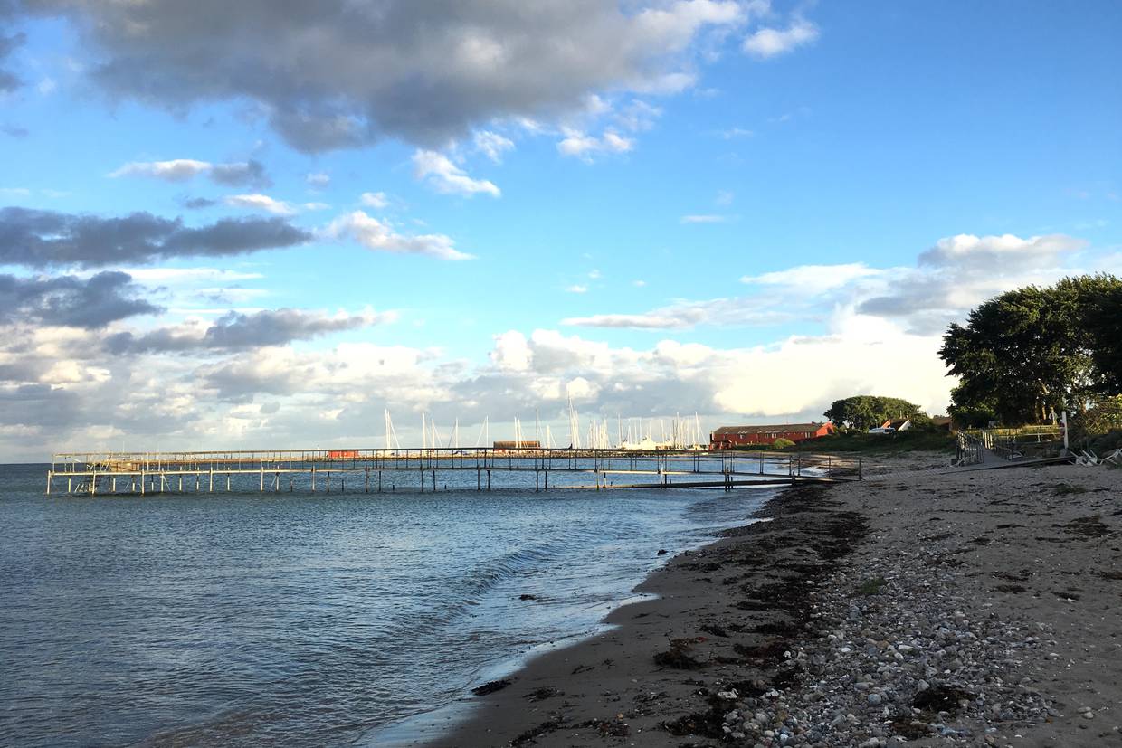 Foto von Ballen Strand am Hafen