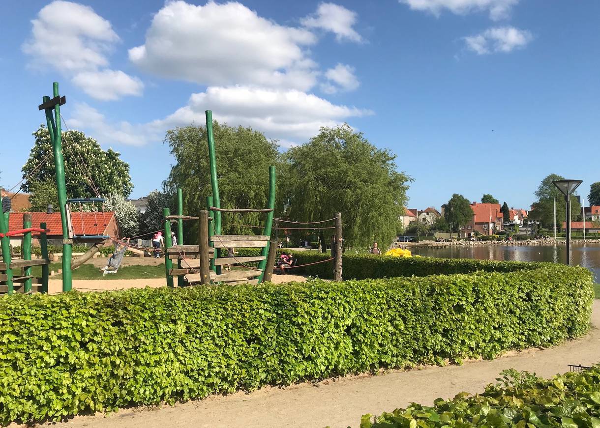 Spielplatz in einem Park