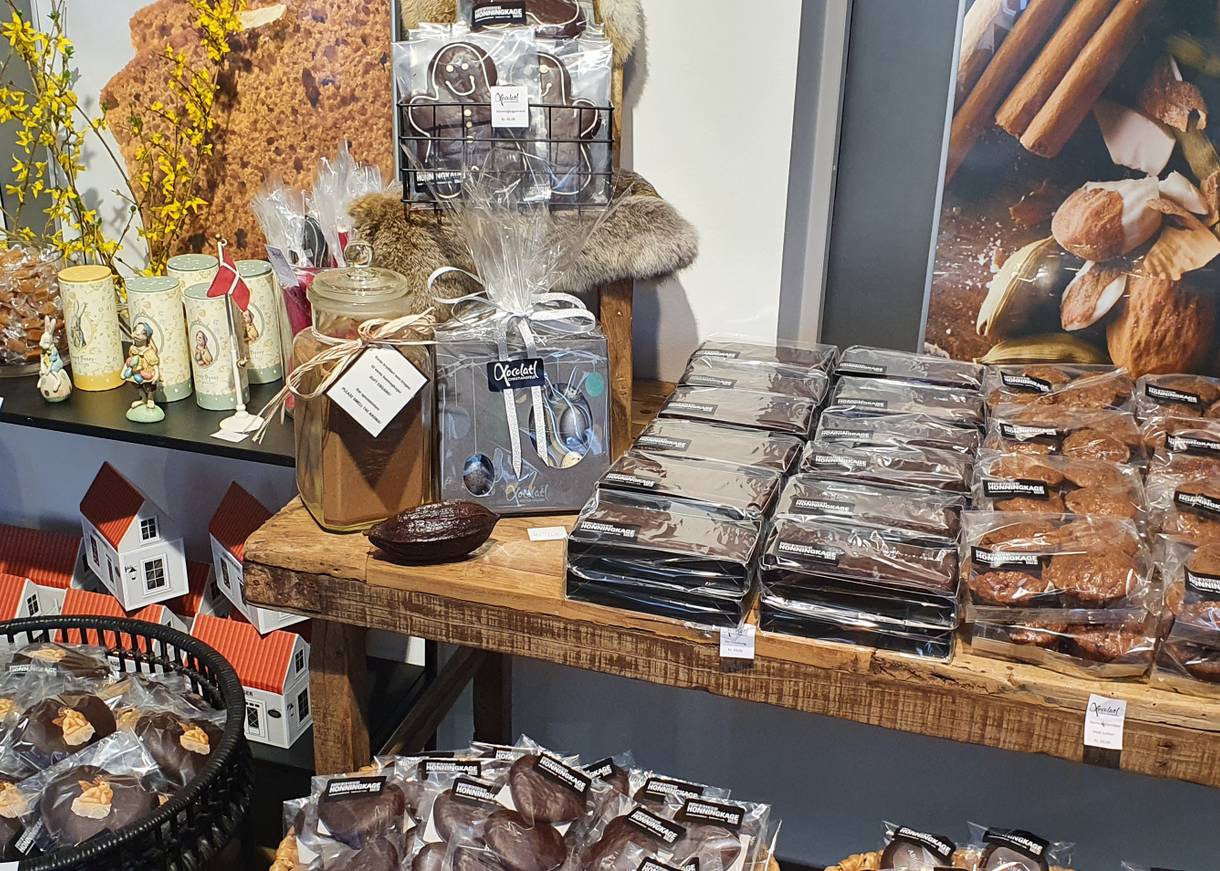 Eine Auswahl an Honigkuchen auf einem Tisch