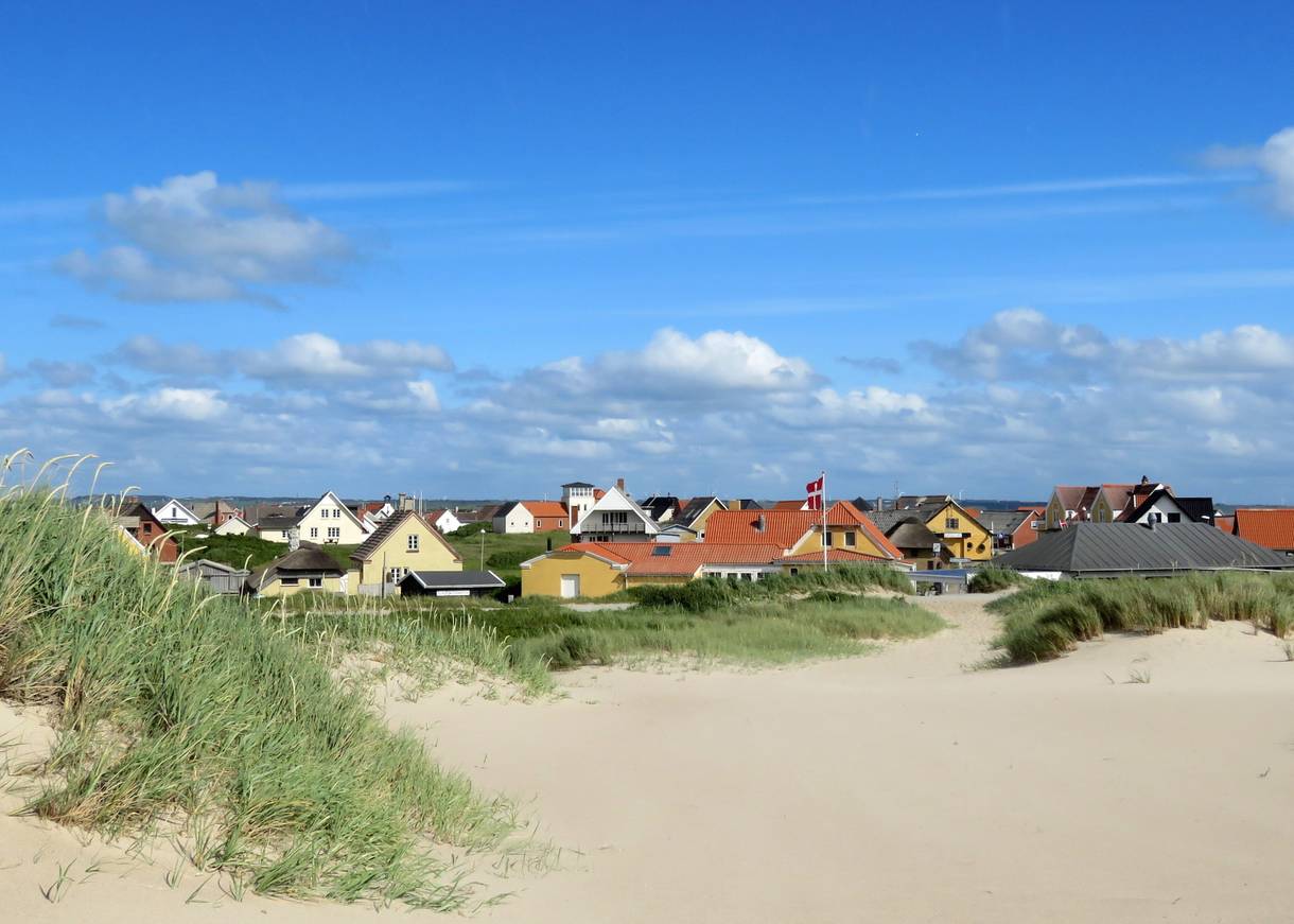 Das Dorf Agger von den Dünen aus gesehen