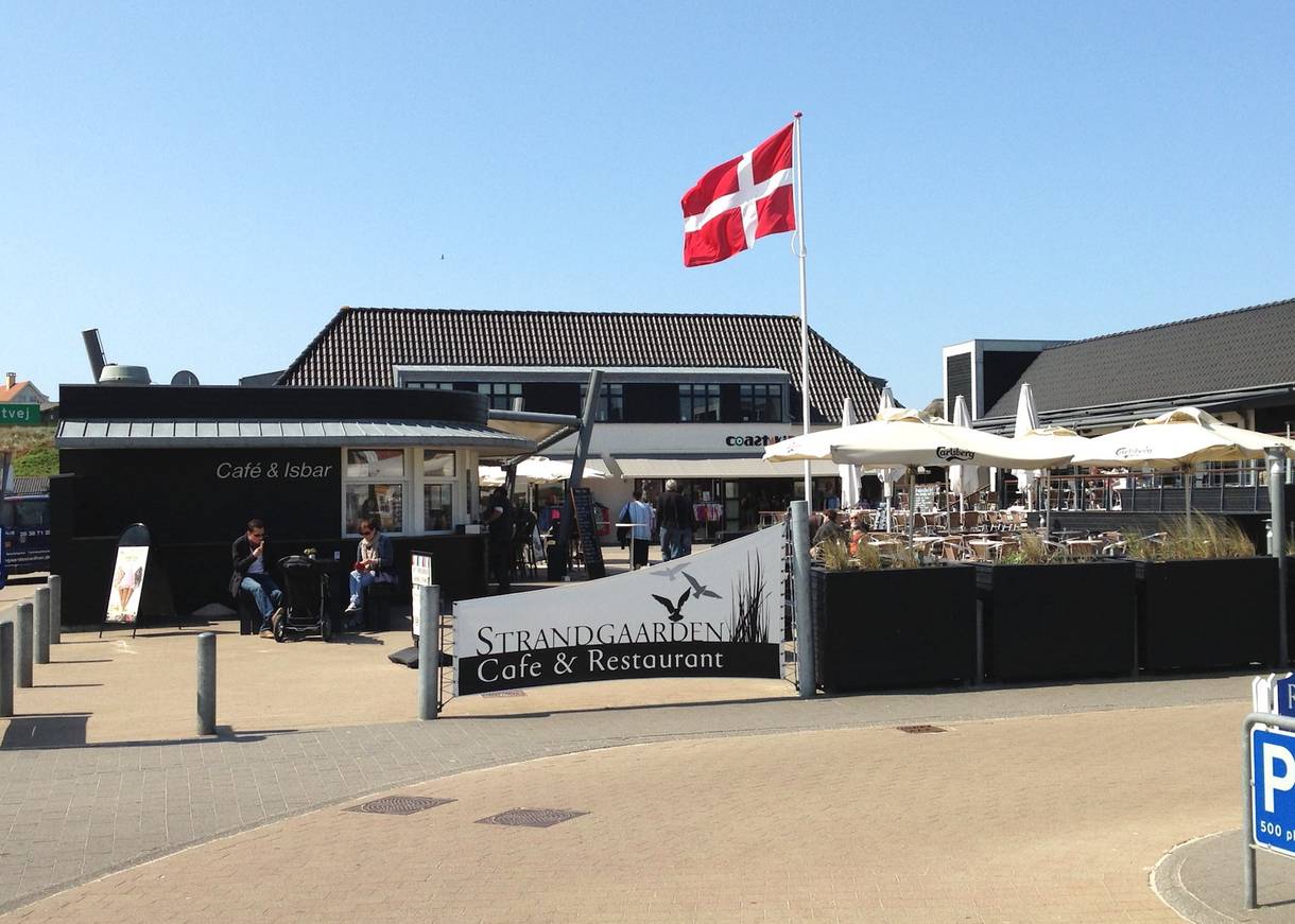 Gastterrasse des Eiscafés Strandgaarden